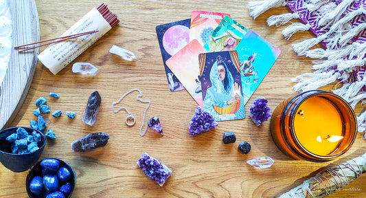 Working with crystals - set of chakra stones